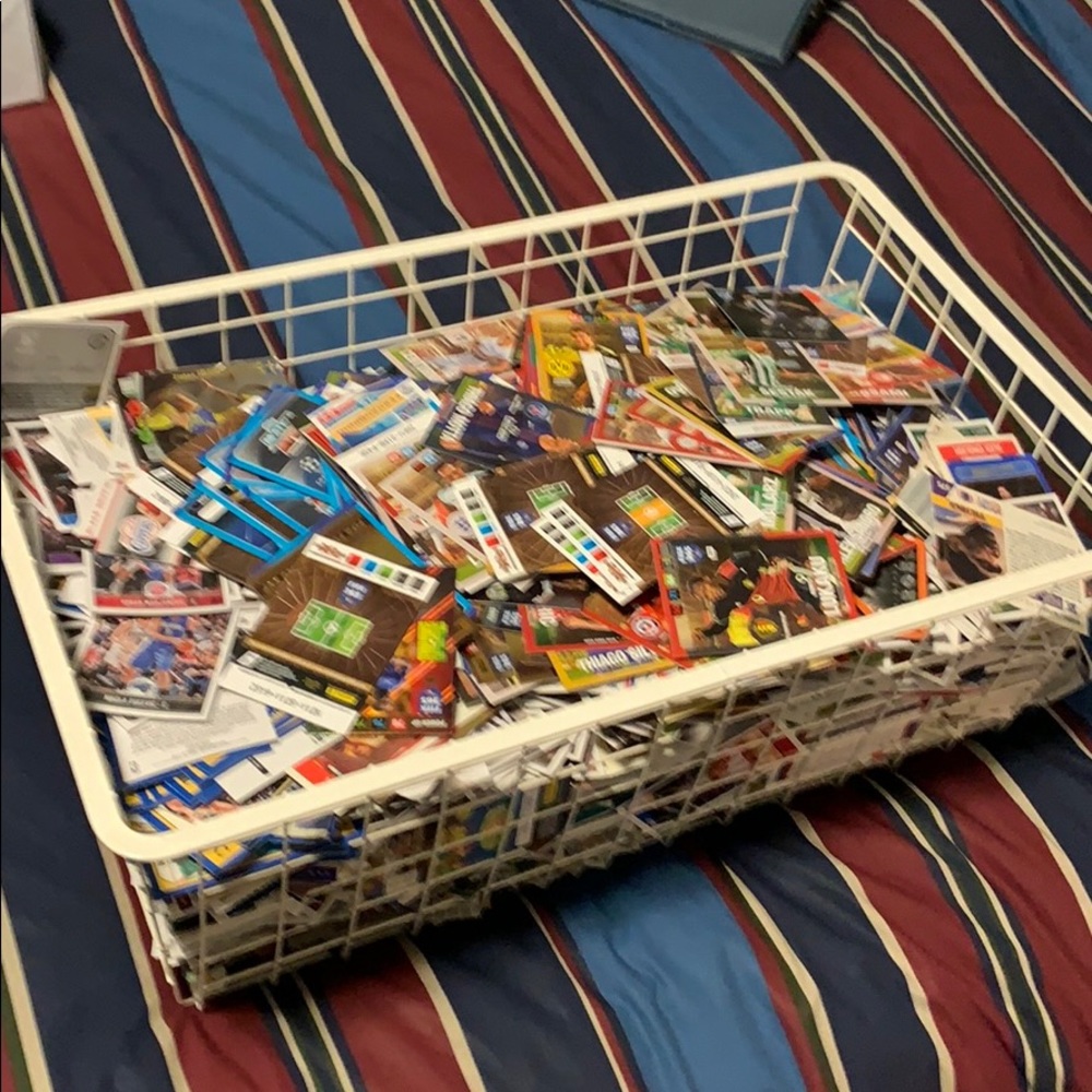 Over 1,000 cards!BARGAINS ACCEPTED!!